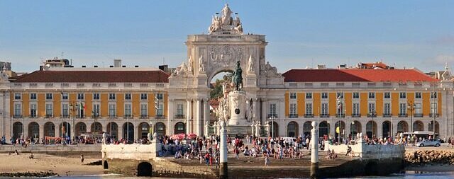 Lisbon’s Embrace: A City of Seven Hills and Seaside Dreams