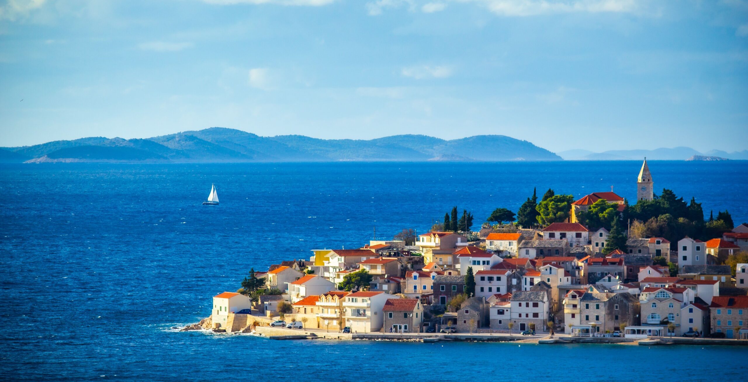 Great Places to Travel In Fall For Good Weather and Lower Prices.